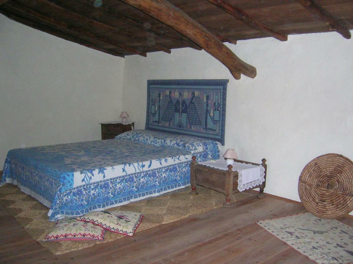 Bed and Breakfast Sa Domu De Sa Contissa Selegas Esterno foto